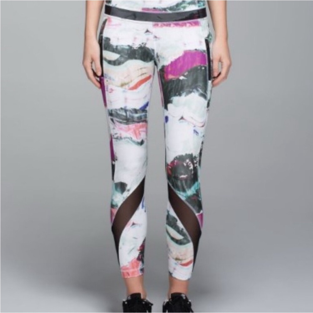 Lululemon Womens Inspire Tight II Sz 2 Pigment Wave Black Pink